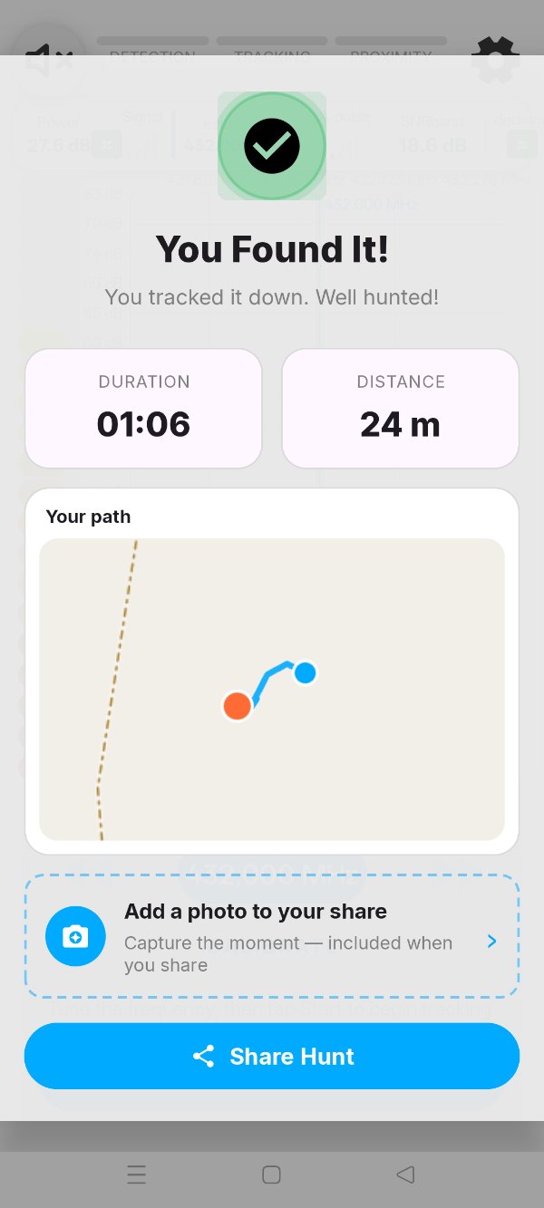 Écran Nid trouvé de l'app SDR Pro Track avec la durée et la distance de la traque